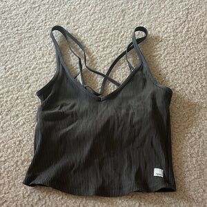 Vuori Rib Crop Tank in Oregano (Green)